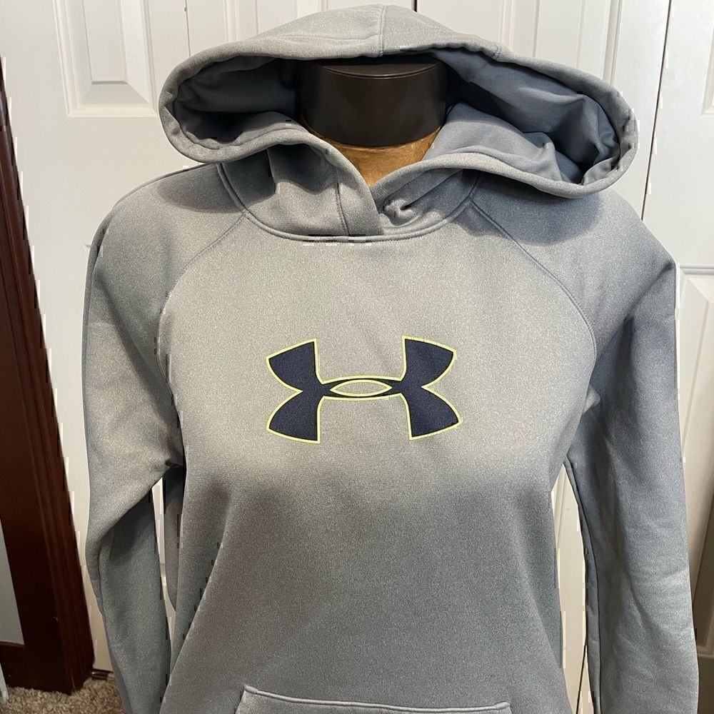 Under Armour ColdGear Womens Medium Gray Hoodie
